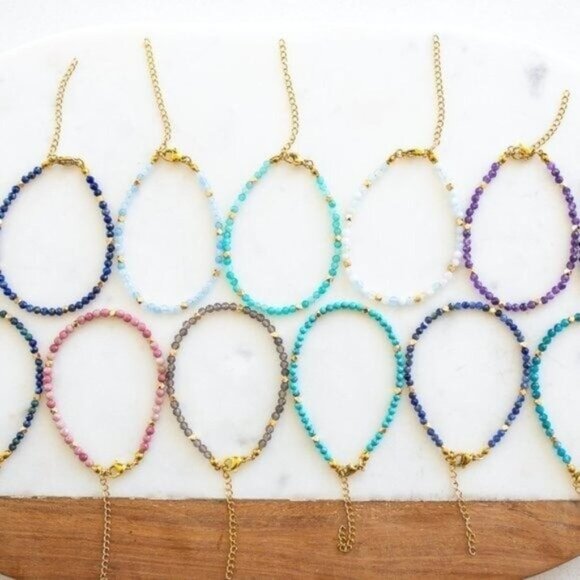 LOVELY BLUE SAPPHIRE Gemstone Beaded Bracelet Dainty Jewelry Sapphire blue - Picture 7 of 9